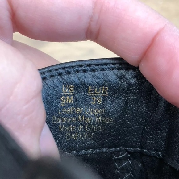 Sam Edelman Daelyn Chelsea Boots Womens 9 Black Leather Chunky Sole - Picture 12 of 17